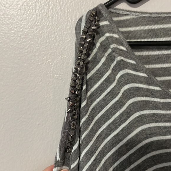 Striped 3/4 Sleeve - Picture 3 of 3